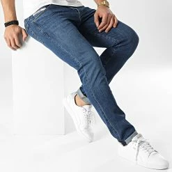 Budget 🤩 Jean Slim Yennox A00389-0GDAN Bleu Denim de Diesel 👏 8 Budget 🤩 Jean Slim Yennox A00389-0GDAN Bleu Denim de Diesel 👏 -Diesel Soldes Magasin diesel 292821 A00389 0GDAN 01 20211125T121851 03