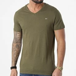 Les meilleures critiques de 🥰 Lot De 2 Tee 👕 Shirts Col V A05428-0LDAS Vert Kaki Noir de Diesel ⌛ -Diesel Soldes Magasin diesel 296761 A05428 0LDAS E5206 20211229T164056 05