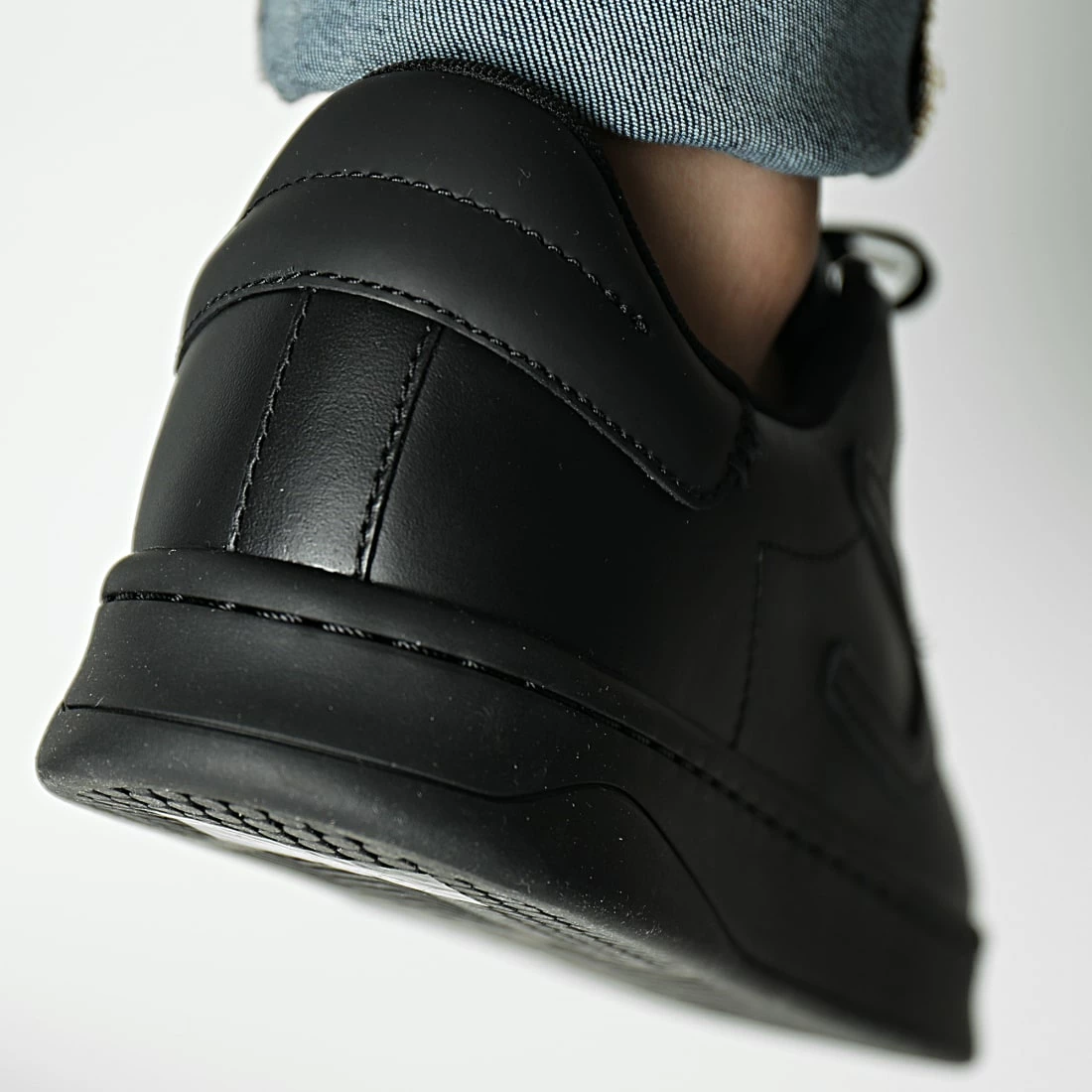 Sortie 🛒 Baskets Athene Low Y02869 Black de Diesel 👍 6 Sortie 🛒 Baskets Athene Low Y02869 Black de Diesel 👍 – Image 4