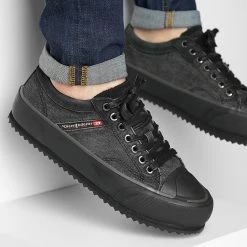 Remise 🤩 Baskets Principia Low Y02739 Black Pewter de Diesel 👍