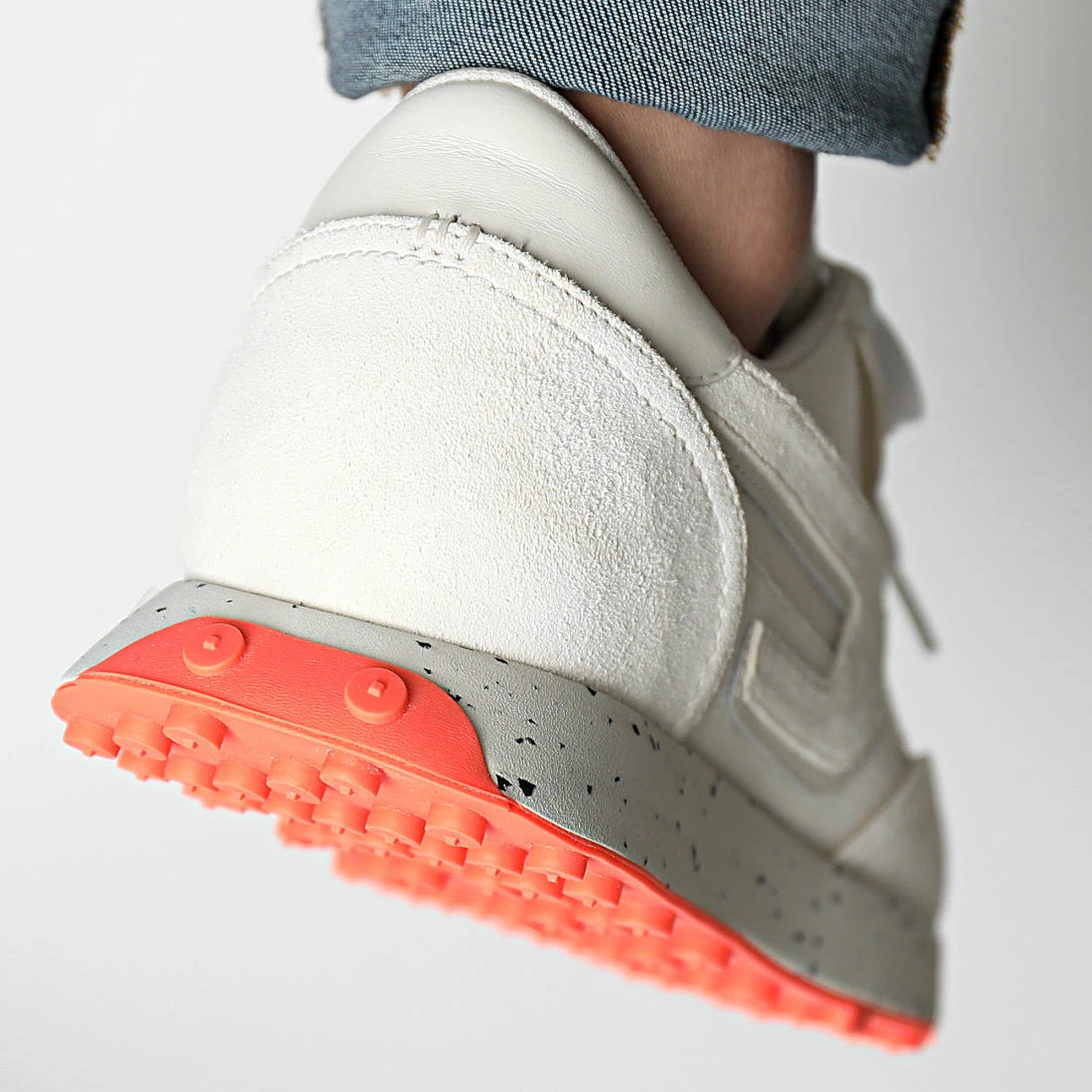 Offres 🎉 Baskets Racer Y02873 Tofu Coral Fluo de Diesel 🔔 6 Offres 🎉 Baskets Racer Y02873 Tofu Coral Fluo de Diesel 🔔 – Image 4