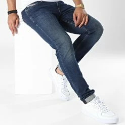 Vente flash 🌟 Jean Skinny Sleenker A03594 Bleu Brut de Diesel 🔥 -Diesel Soldes Magasin diesel 324088 A03594 09D43 01 20220627T155909 03