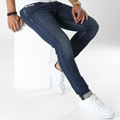 Le moins cher 🥰 Jean Skinny Sleenker A03595-09D43 Bleu Denim de Diesel ✨ 8 Le moins cher 🥰 Jean Skinny Sleenker A03595-09D43 Bleu Denim de Diesel ✨ -Diesel Soldes Magasin diesel 327188 A03595 09D43 01 20220708T113333 03