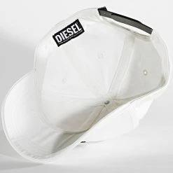 Acheter 👏 Casquette Rune Blanc de Diesel 🔔 9 Acheter 👏 Casquette Rune Blanc de Diesel 🔔 -Diesel Soldes Magasin diesel 330842 A03700 0JCAR 129 20220811T160553 04