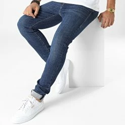 Meilleure affaire 🔔 Jean Slim 1983 A03585-A03586 Bleu Denim de Diesel 🔔 -Diesel Soldes Magasin diesel 330847 A03585 A03586 09B98 01 20220805T142552 03