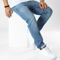 Tout neuf 🛒 Jean Yennox A00389-0ELAV Bleu Denim de Diesel 😍 -Diesel Soldes Magasin diesel 342866 A00389 0ELAV 01 20221108T151339 03
